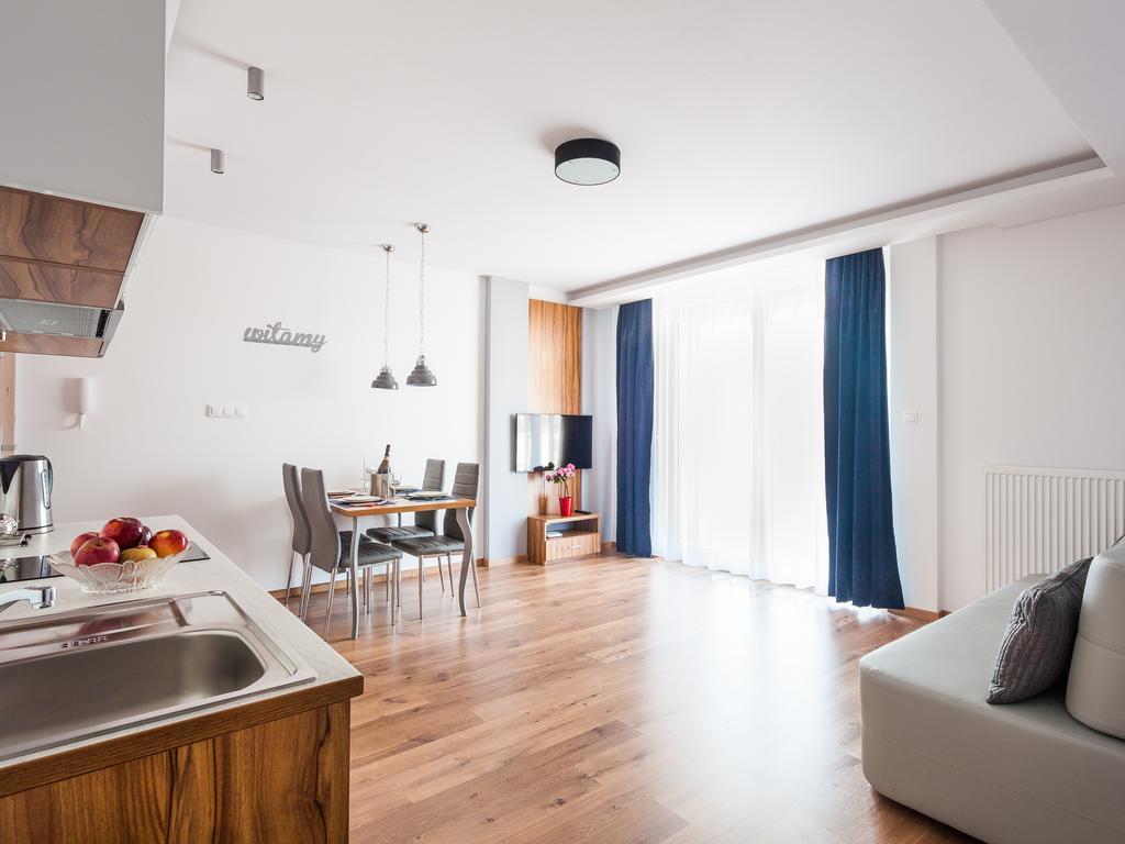 Marina Plaza Apartamenty Ястарня Экстерьер фото